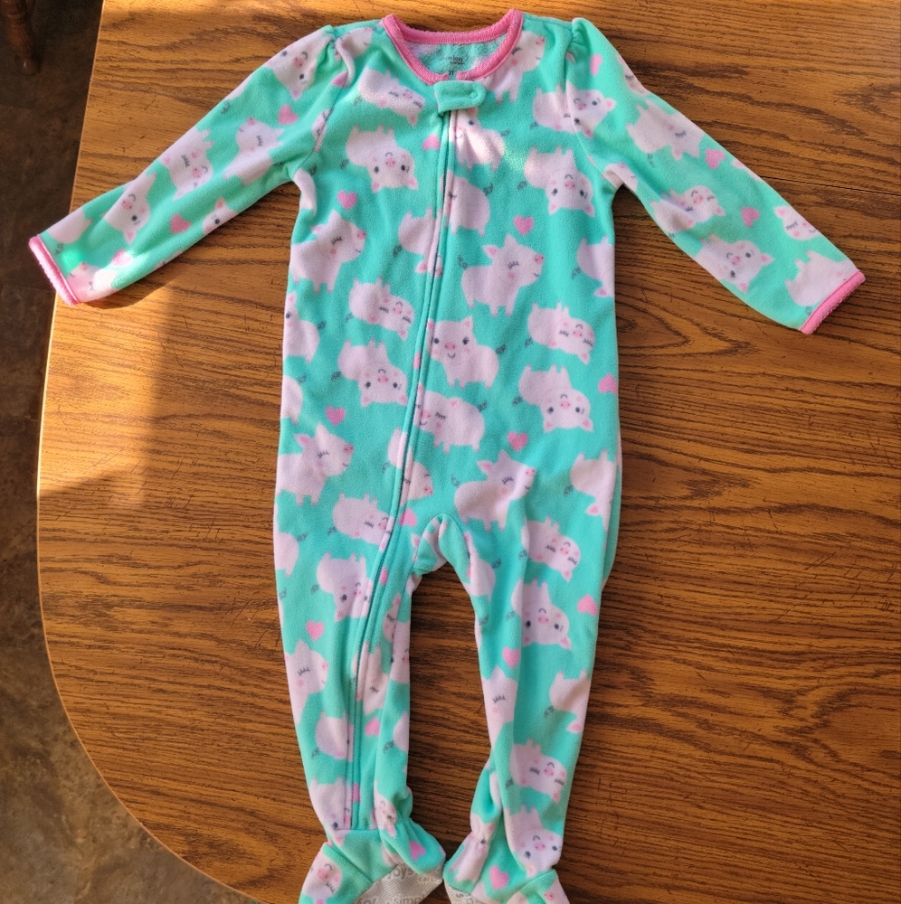 Girl's 3T footed pjs